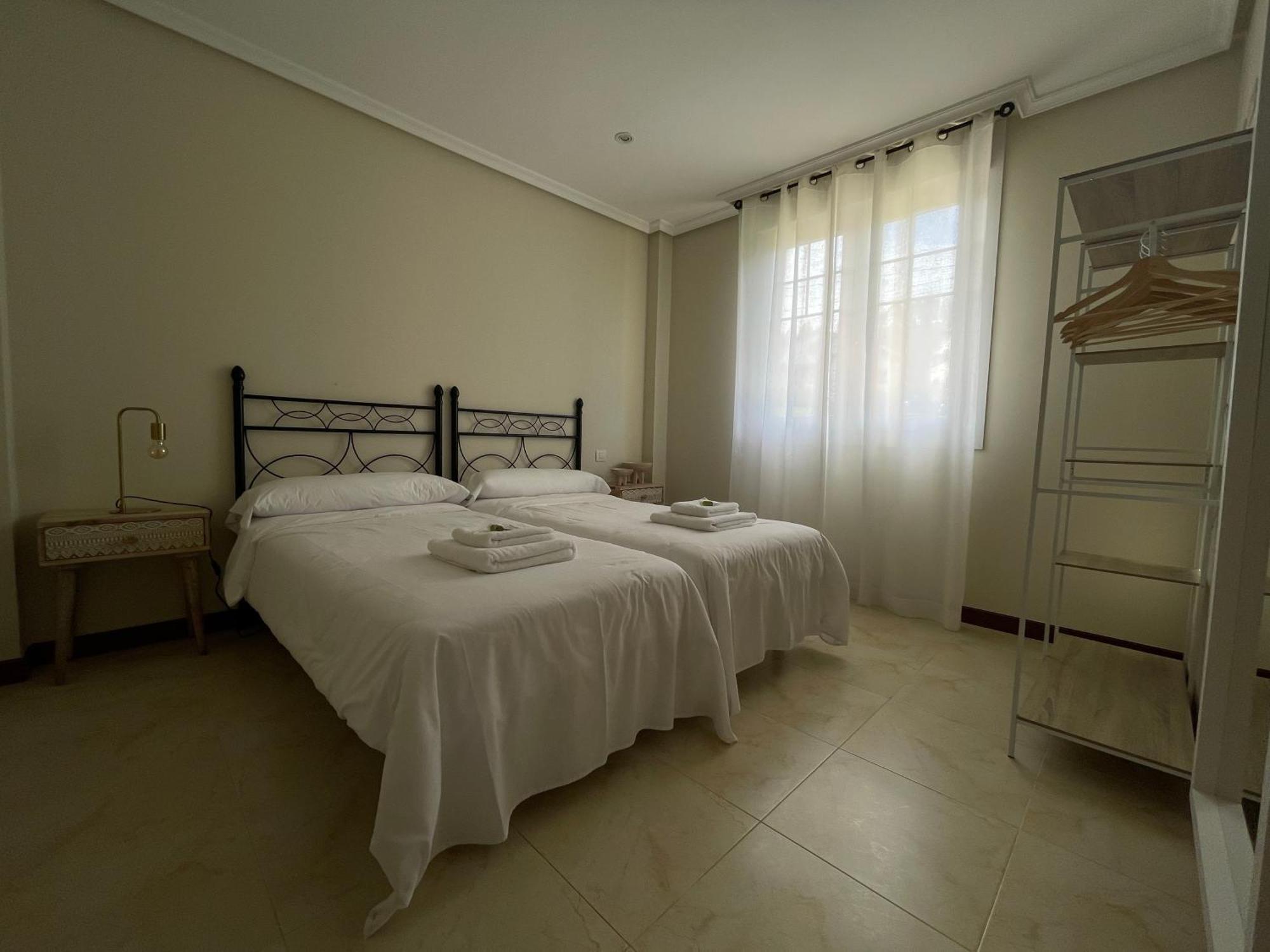 Villa Los Olivos Bárcena de Cicero Exterior foto